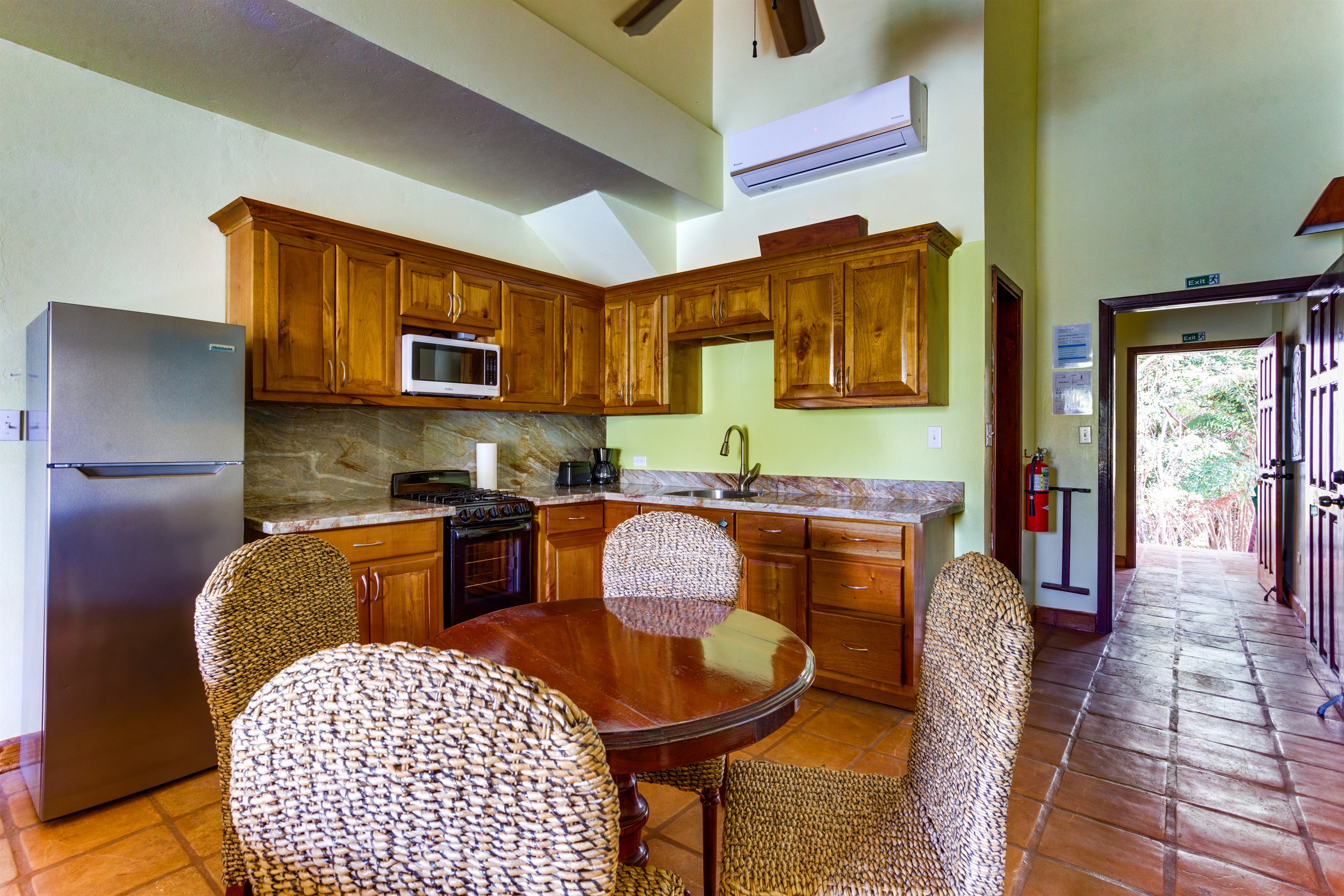 Tranquility Beach Suites Family Apartment 38-39