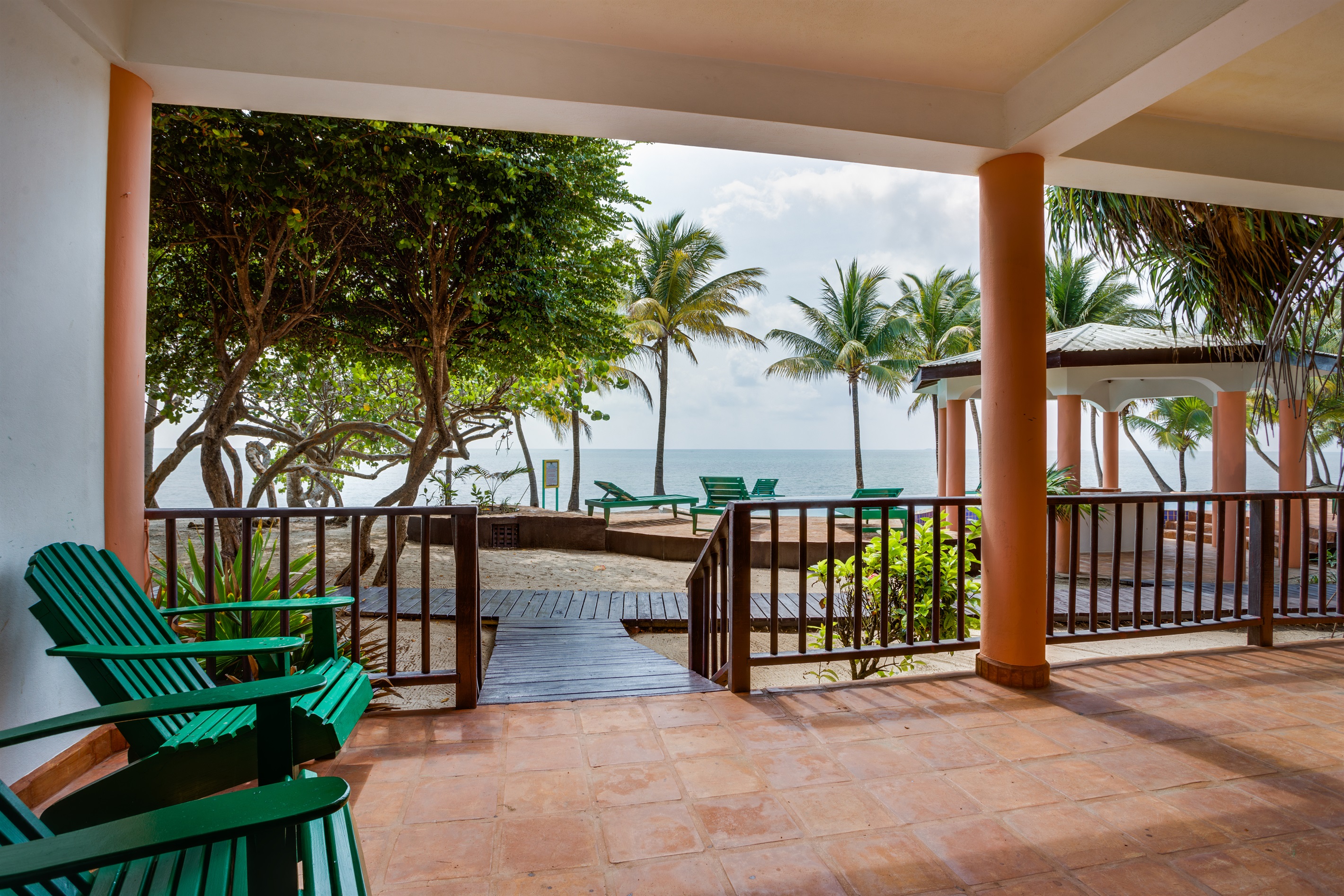 Tranquility Beach Suites 32 All