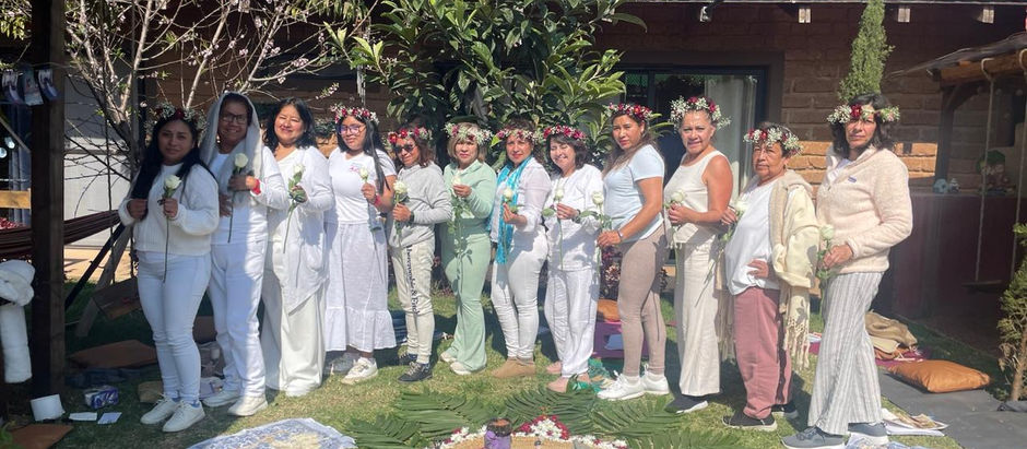 Mujeres que se sostienen desde su amor y energía