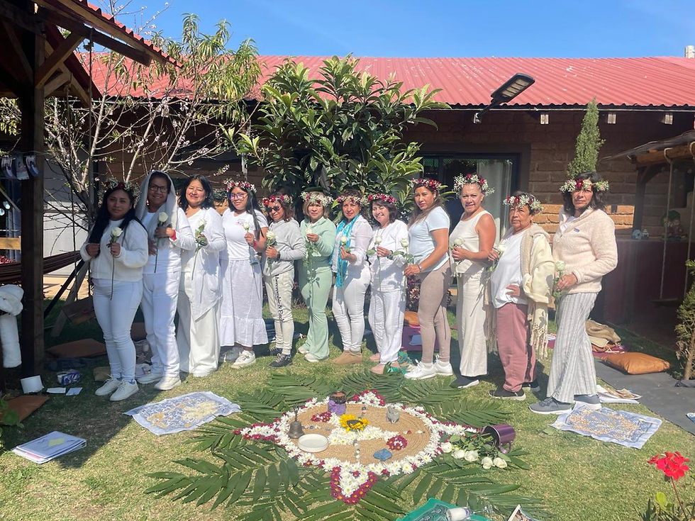 Mujeres que se sostienen desde su amor y energía