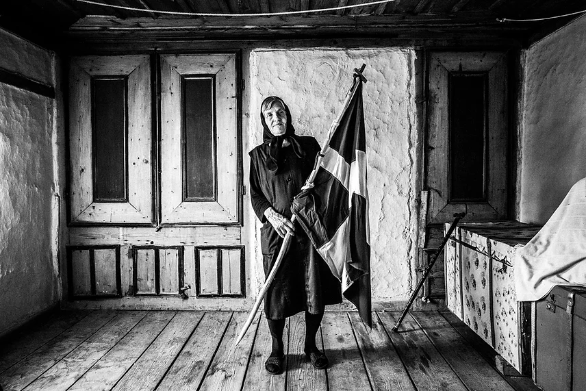 Lady in Metaxades with flag - George Tatakis