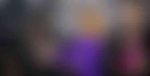 Shelina Sánchez y Cristian Toppeta saludan a Mariagalasoficial, organizadora de los Premios Latino.