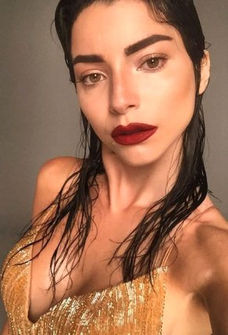 Murat'ın Kaşları Daha İnce