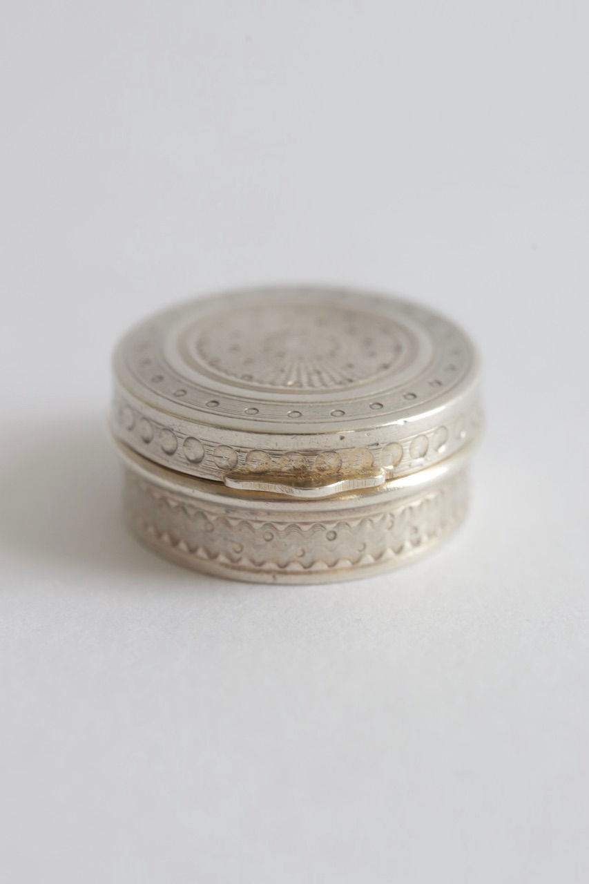 サムネイル： sterling silver chatelaine case