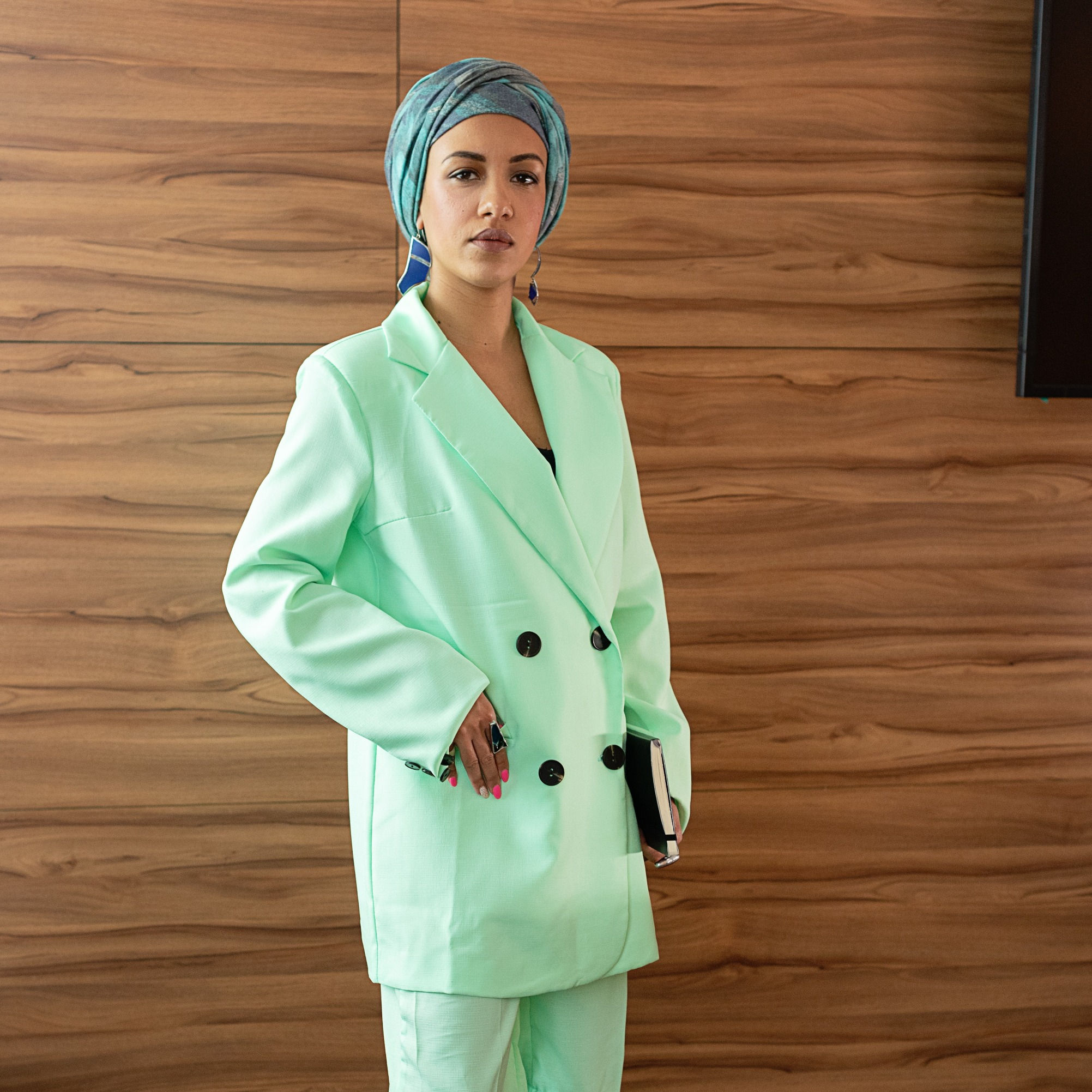 Makeup workshop for executives