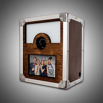 Fotobox V2 in Betrieb mit Party Foto 1000x1000.jpg