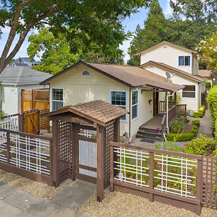 110 Gray Ct