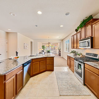 1836 Portello Way gourmet kitchen