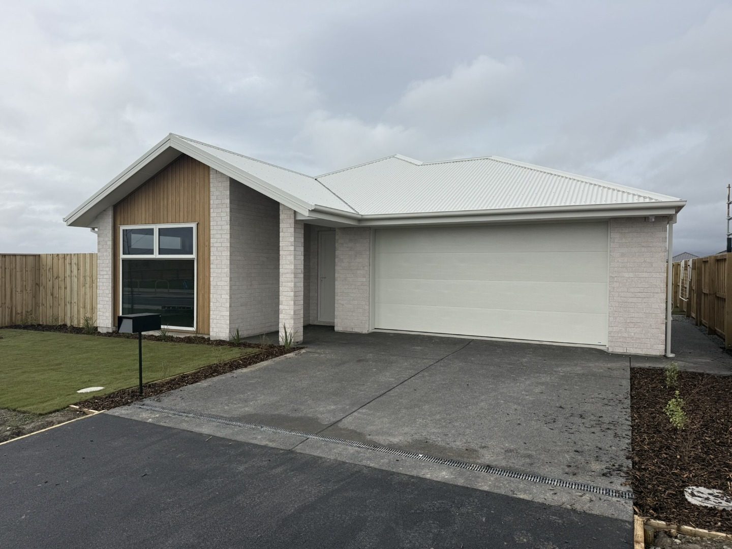 1512 SPRINGS ROAD