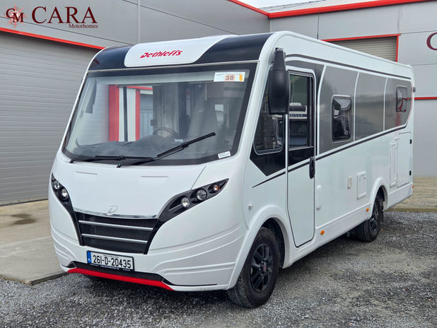 The Dethleffs Globebus i6 is a compact yet spacious A-class motorhome designed for travellers seeking comfort and versatility. Built on a 3.5T chassis, it offers exceptional manoeuvrability while maximizing interior space. Measuring just 7 meters in length and 2.2 meters in width, it combines sleek dimensions with a thoughtfully designed layout, ensuring ample living and storage areas. Perfect for those who value premium features in a compact package, the Globebus i6 is ideal for both city exploration and extended road trips.