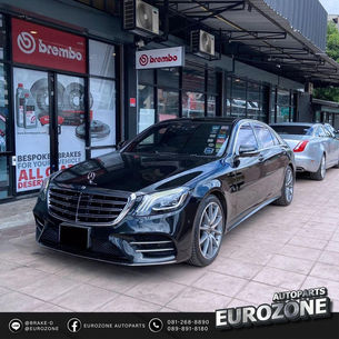 MercedesBenz S560e
เข้ารับการตรวจเช็คระบบเบรก
เปลี่ยนผ้าเบรกแท้BREMBO
จานเบรกแท้MercedesBenz