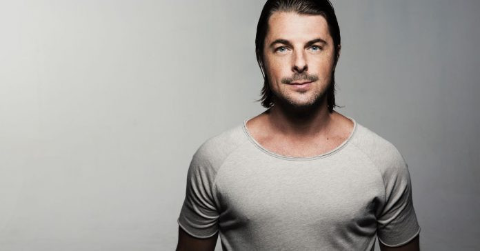 Axwell