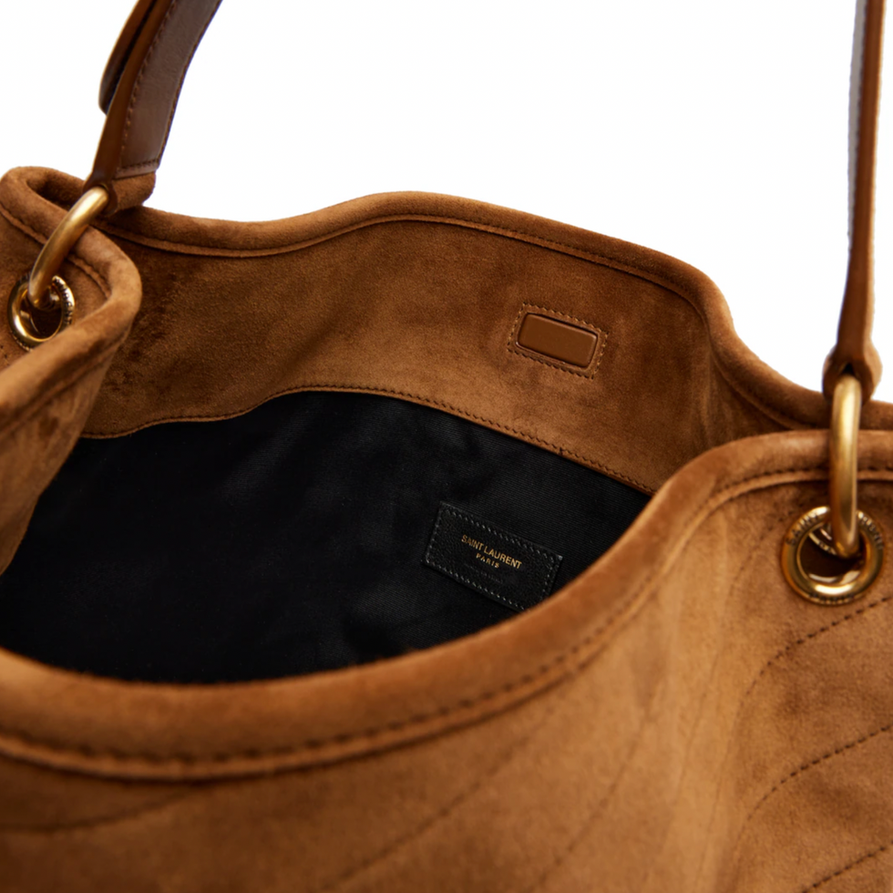 Saint Laurent NIKI CASSANDRE SUEDE BUCKET BAG detail view