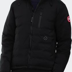 CANADA GOOSE LODGE HOODIE half body details shot