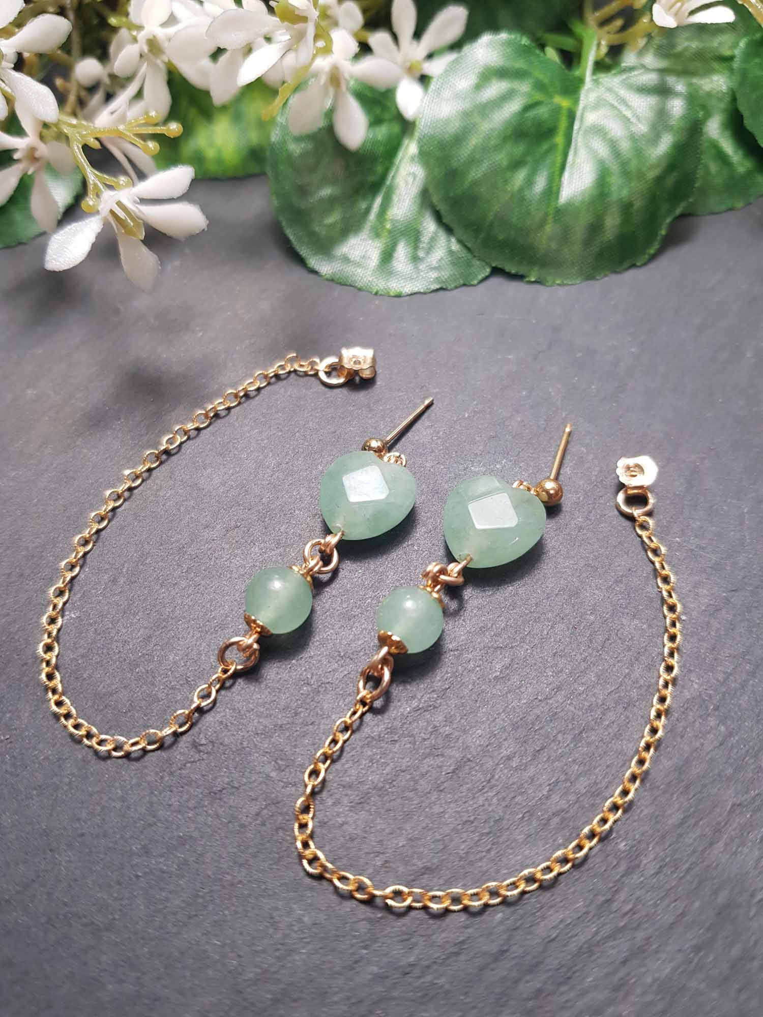 Boucles clous coeurs aventurine, perles et chaînettes - 3588