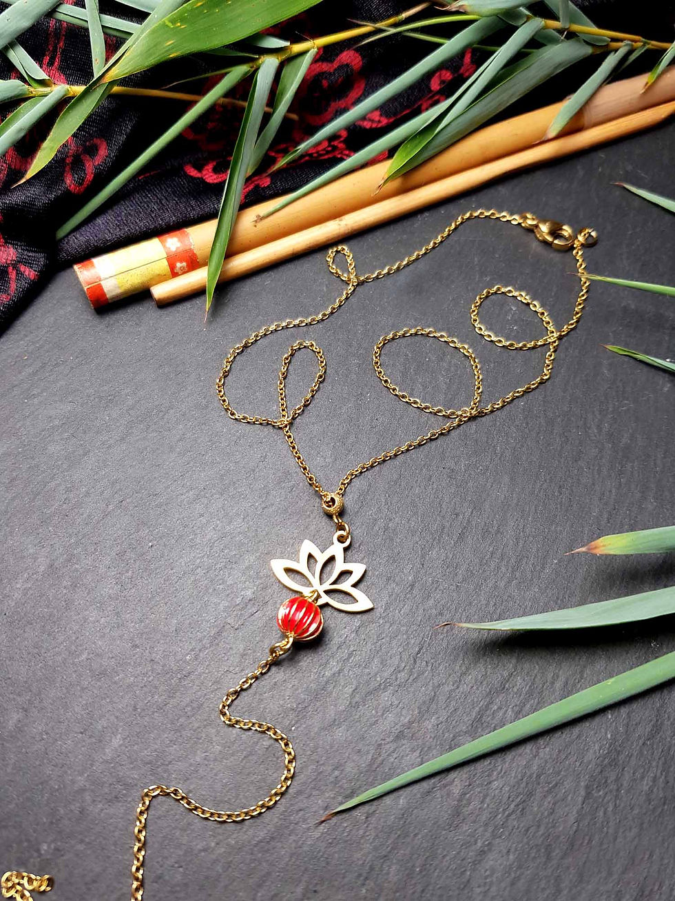 Miniature : Collier lotus et lanterne- 3577C