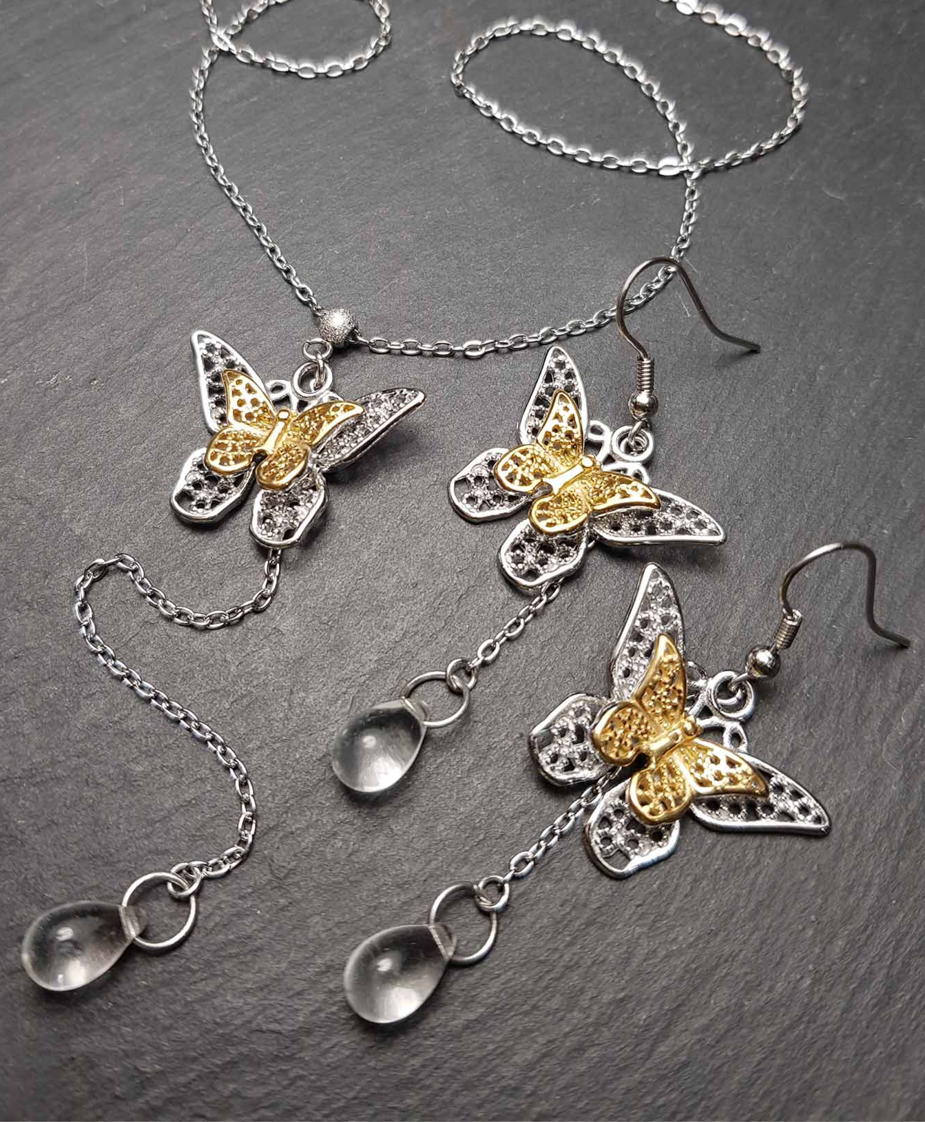 Parure boucles + collier "Papillons et perles gouttes" - 3690