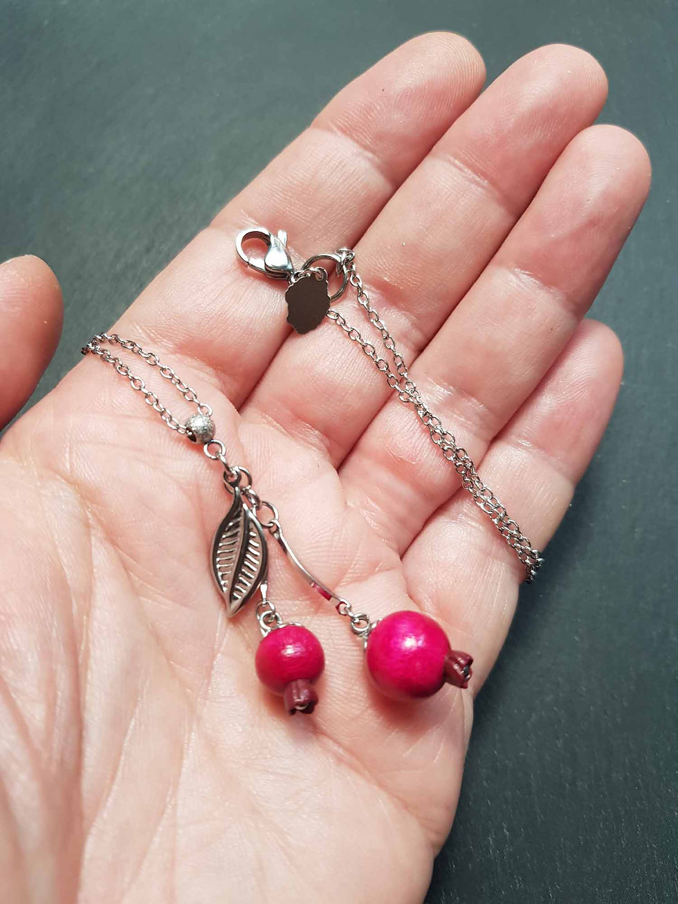 Miniature : Collier PETITE FILLE deux goyaviers & feuille - 2060