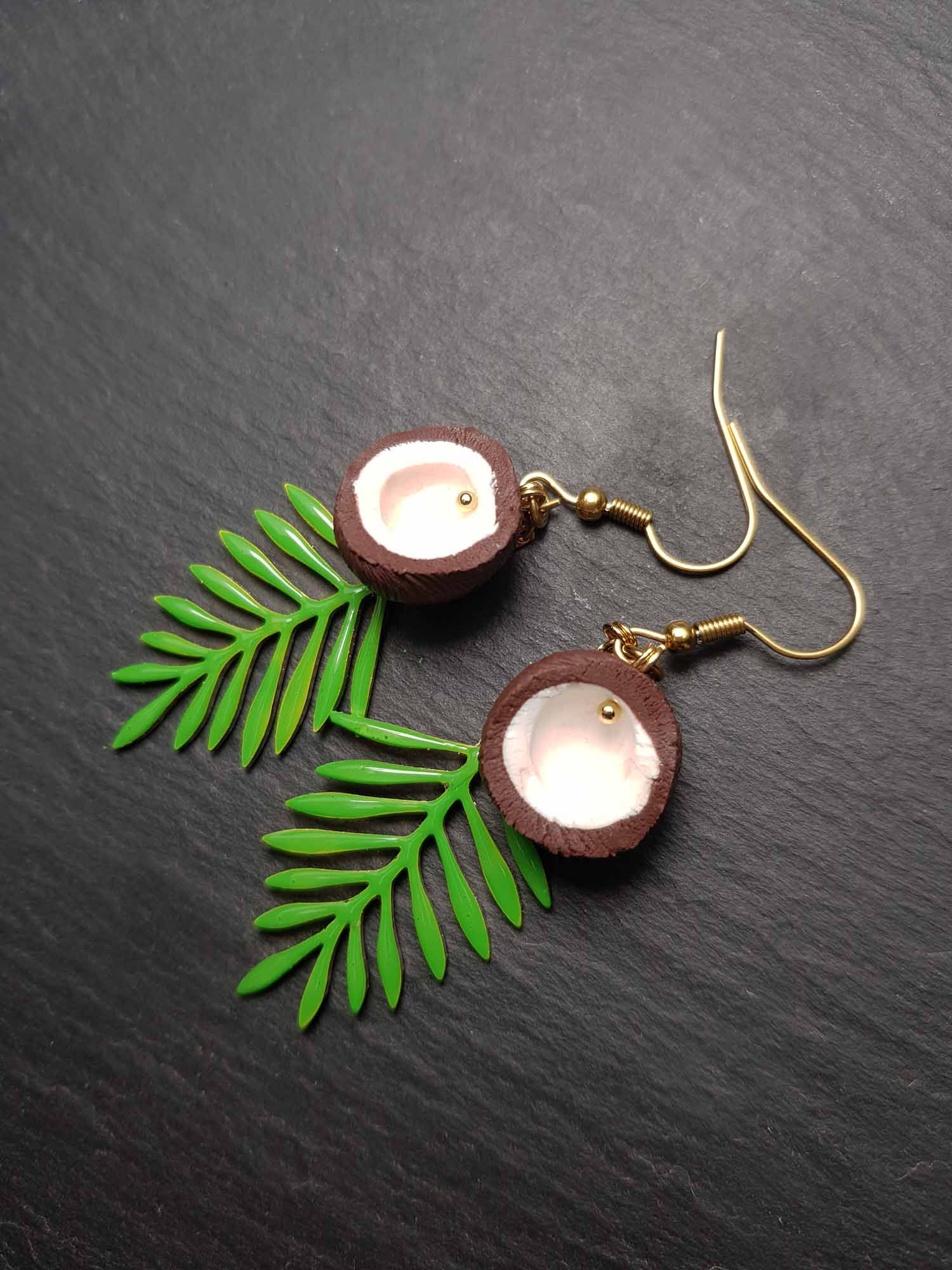 BOUCLES IMPOSANTES noix de coco et feuilles – 3680
