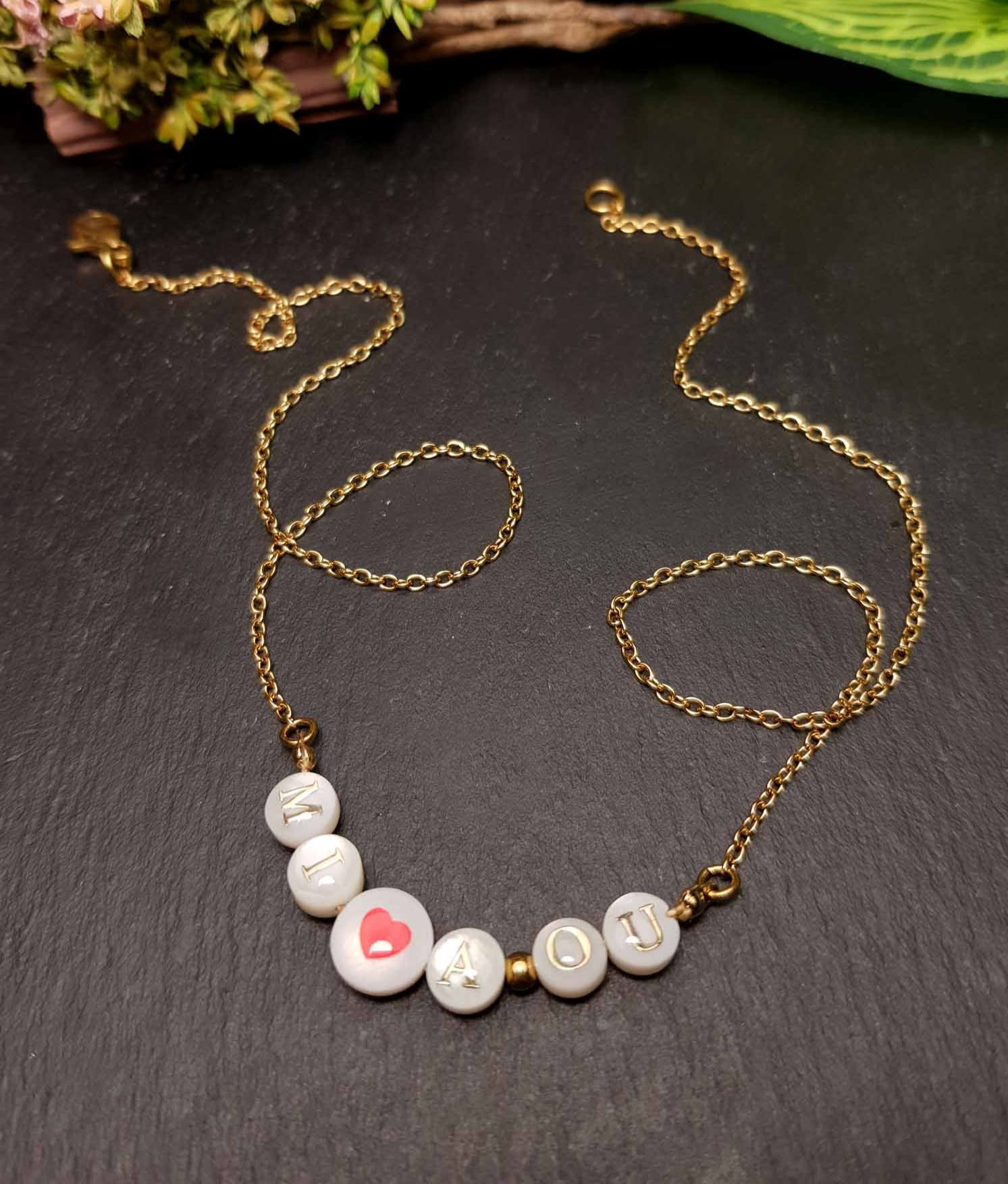 Collier ti mot doux "MI AIM' A OU", acier doré & nacre - 3494