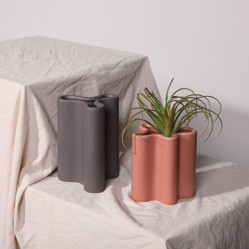 Thumbnail: Abstract Geometric Vase