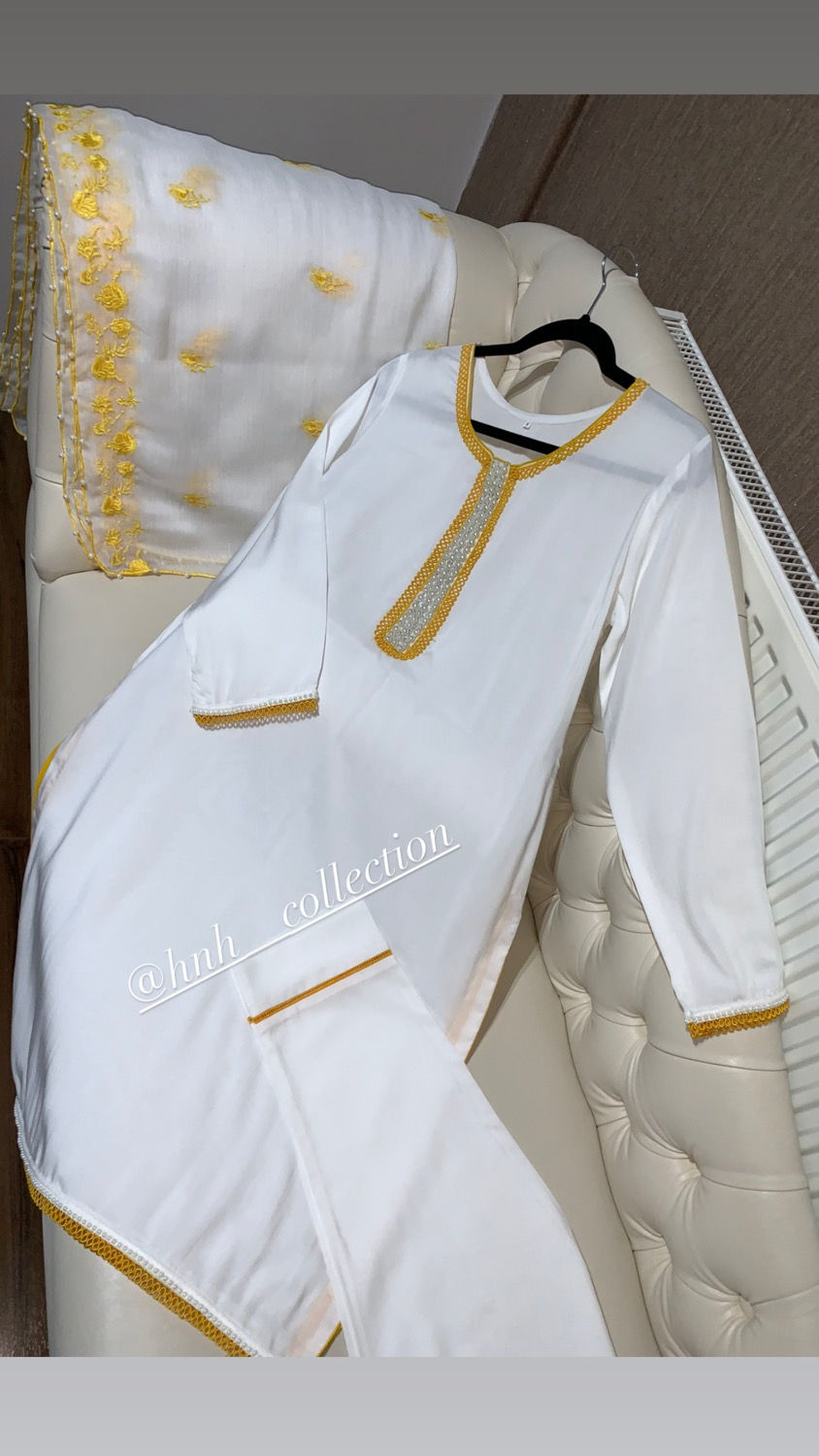 Thumbnail: Elegant White Linen (S,M &M+)