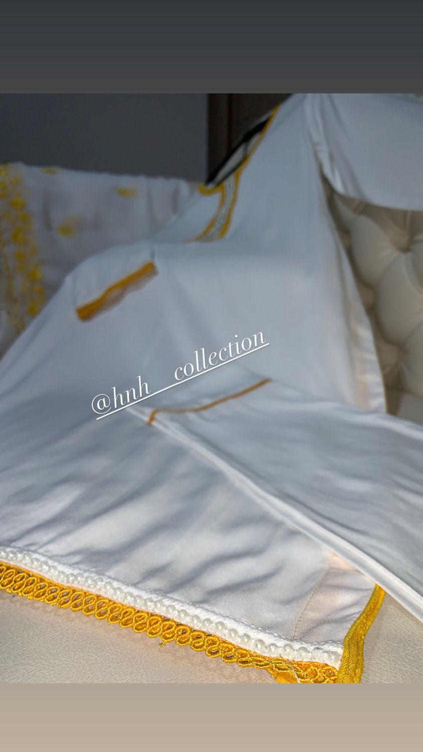 Thumbnail: Elegant White Linen (S,M &M+)