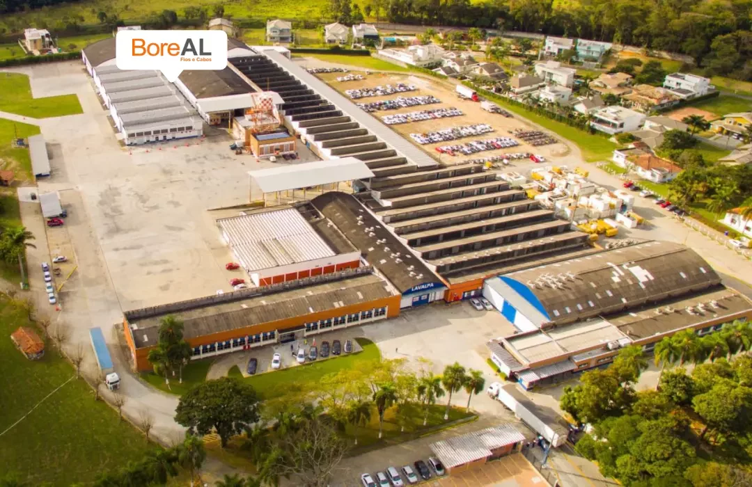 foto-aerea-boreal-fios-e-cabos-q39rc0cf5caerbbei0iwcriyb6s20k3y7p3q51d6xk.webp