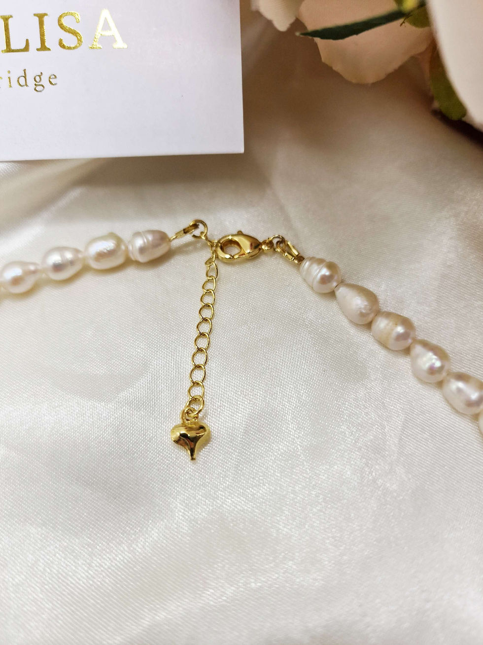 Thumbnail: Pearl Necklace with 18K gold plated pandant