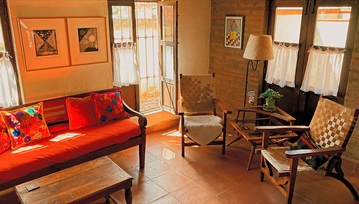 Living Room_edited.jpg