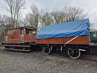Brake Van and Clay Wagon.jpg