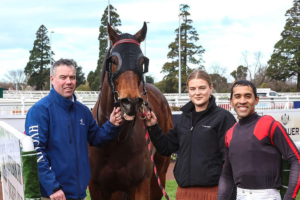 Andrew Carston, Lexi Porteous and Brandon May pictured with Thats Charming.