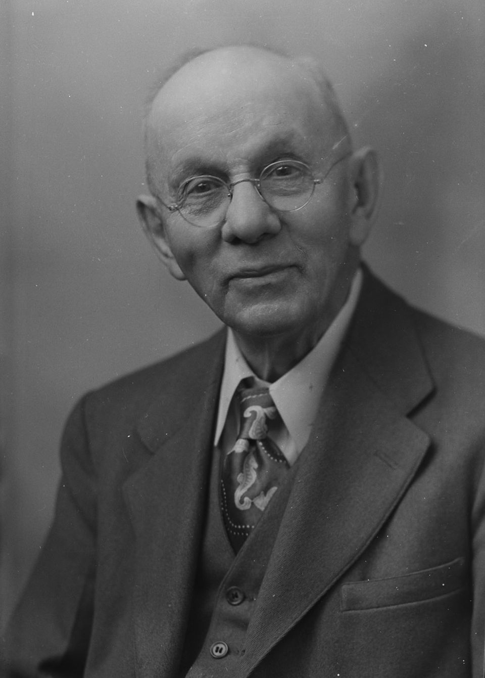 D.E. Strayer photo taken by Hadley Studios in Bellefontaine.