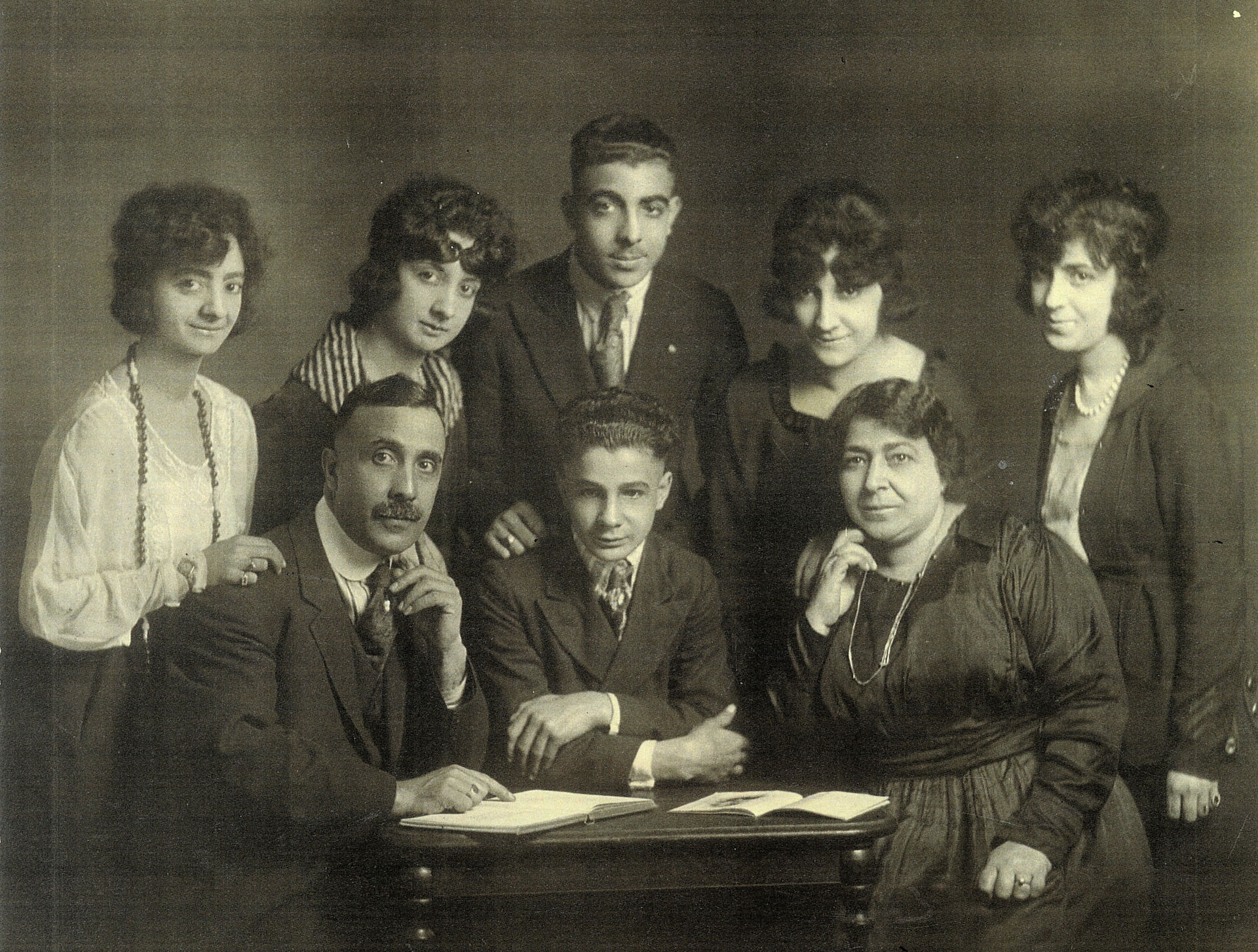 The Gutilla family, Angelina, Mary, Daniel, Jack, Tony, Virginia, Bessie and Josephine