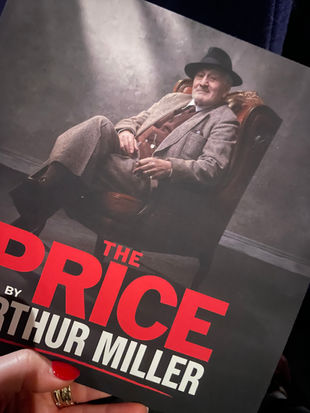 Tout choix a son prix. The Price, double lauréat de l'Olivier Award au Marylebone Theatre. Prolongations!