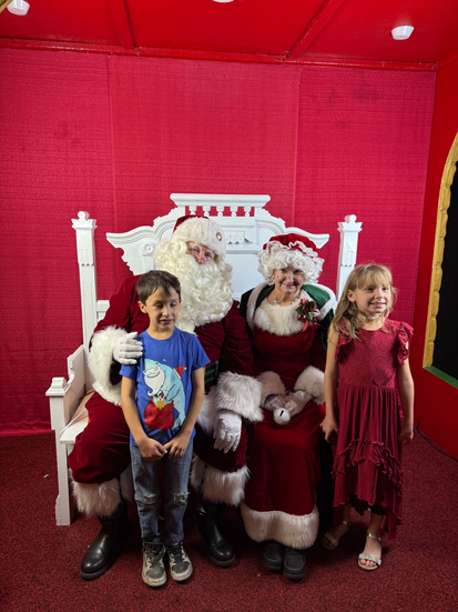 Christmas Lane Santa & Mrs. Claus