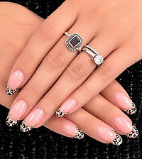 Daniela-pignatelli-nail-maketechnician-lenox-ma_edited_edited.jpg