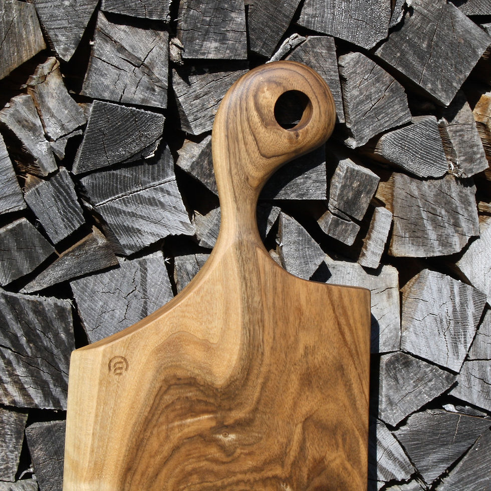Servierbrett aus Holz