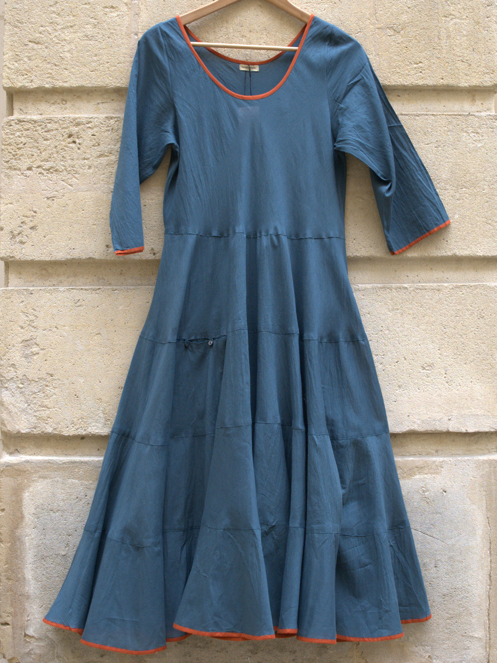 Robe Mary bleu canard et passepoil orange