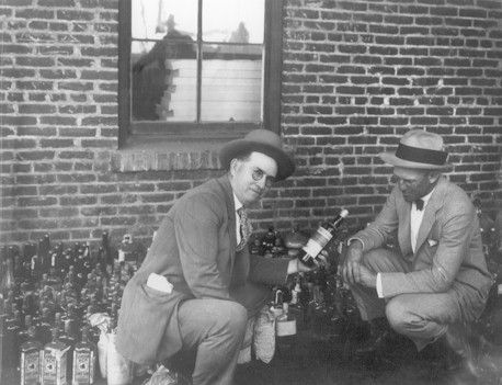 1931 - Sheriff Jernigan and Deputy.jpeg