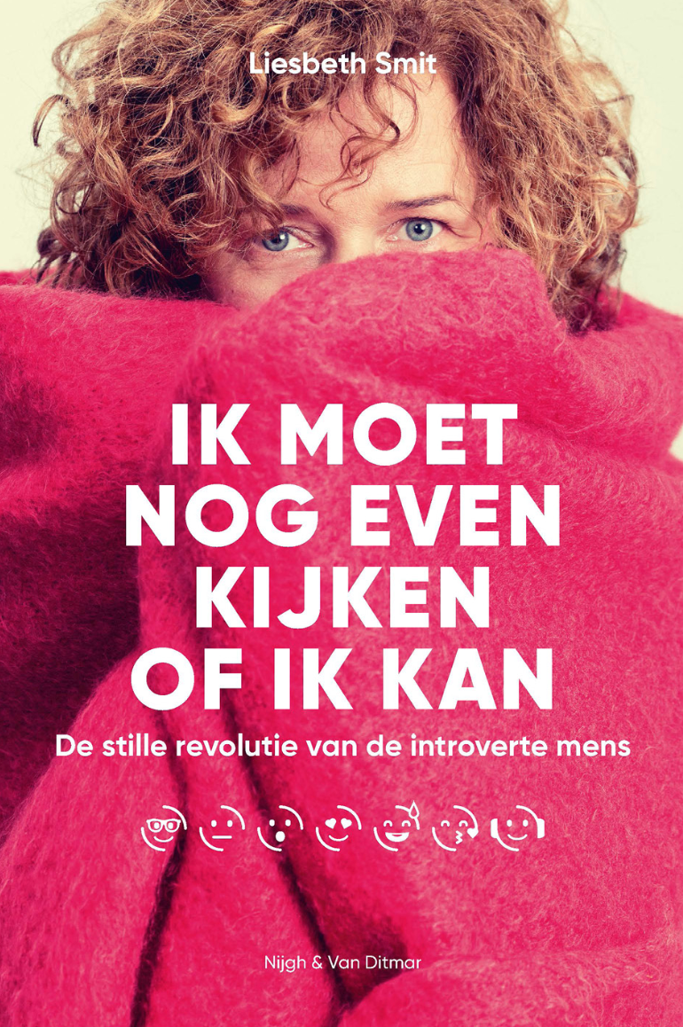 Liebeth Smit met haar boek Ik moet nog even kijken of ik kan