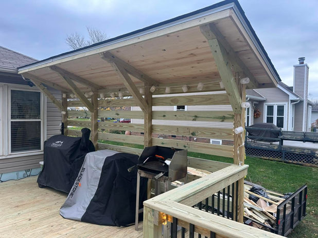 backyard deck in bowling gren ky