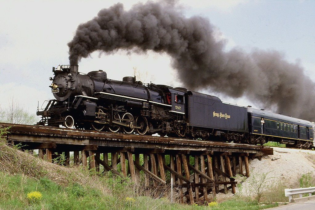 KSHC Acquires Cars; New Path For Nickel Plate 587