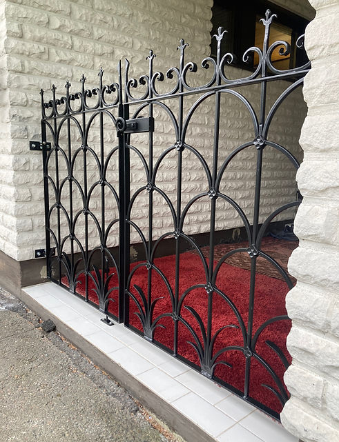 Takorautainen portti.jpg