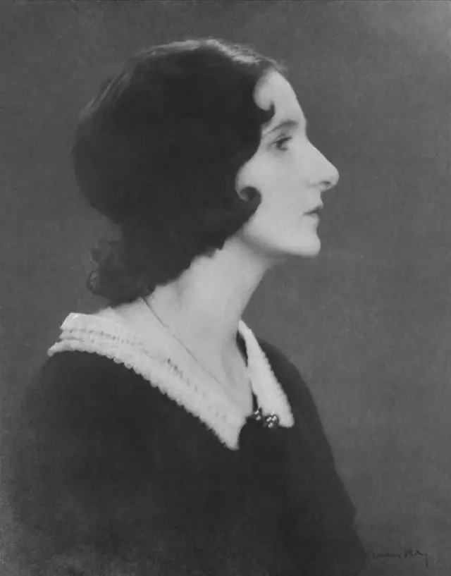 Man Ray, Valentine Hugo, c. 19