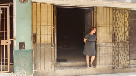 Tania Bruguera bajo arresto domiciliario en Cuba mientras aumentan las protestas contra el gobierno