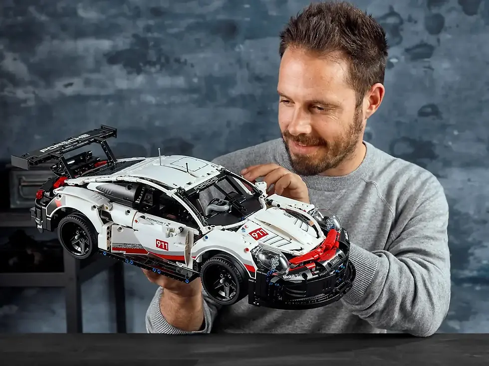 Thumbnail: Porsche 911 RSR - 1580 Pieces (42096)