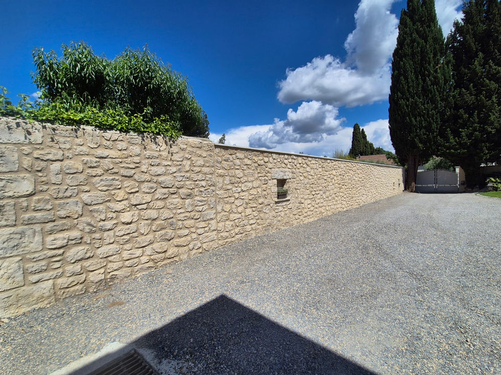 mur-cloture-niches-decoratives