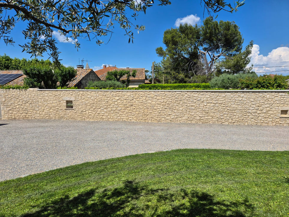 mur-cloture-niches-decoratives