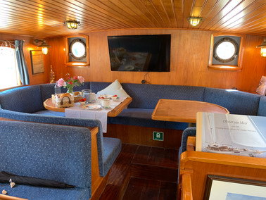 Voorwaarts Sailboat Medienhafen Rent